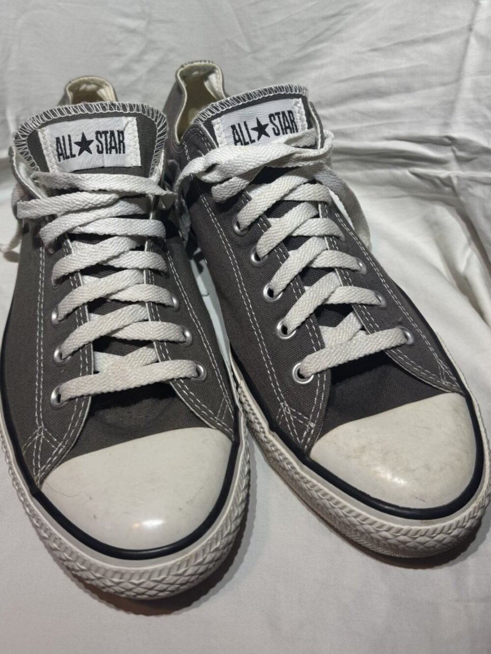 Converse Chuck Taylor All Star Low-Top Sneakers - Charcoal Grey - Size 11M / 13W